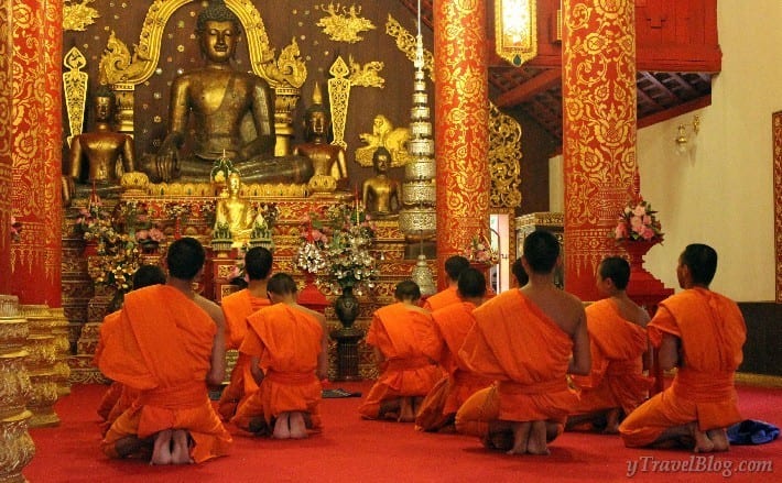 chanting monks Wat Phra Kaew Chiang Rai