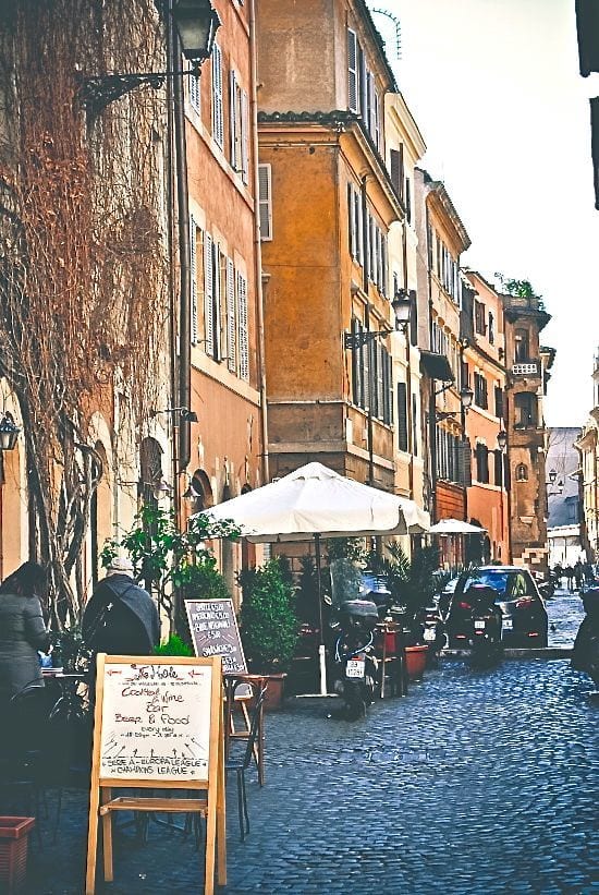 Trastevere - Places to see in Rome, Italy