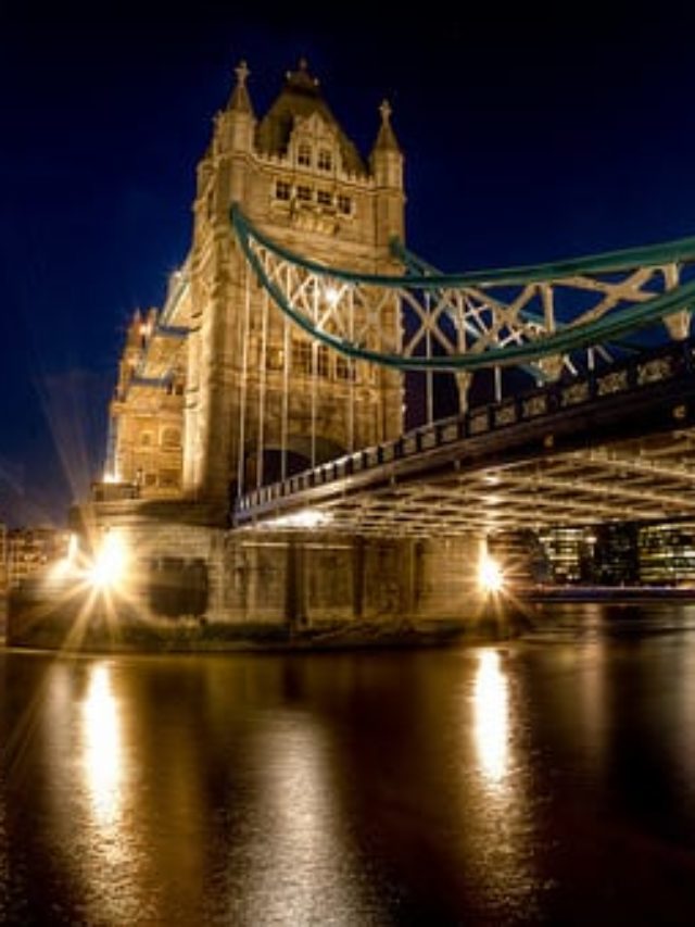 cropped-The-London-Bridge-experience.jpg