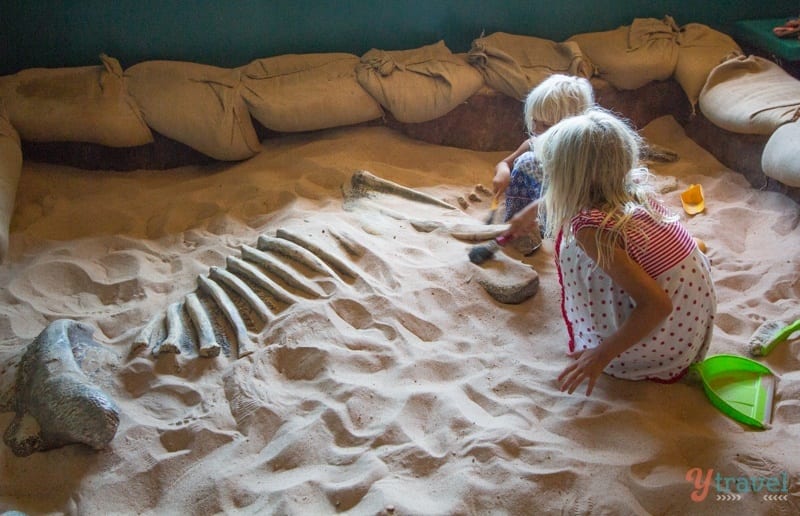 Kalyra & Savannah enjoying the Riversleigh Fossil Centre