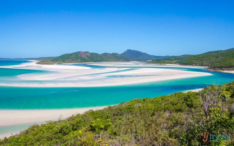 Whitehaven Beach - a natural wonder of Australia. Put this on your Aussie travel bucket list!