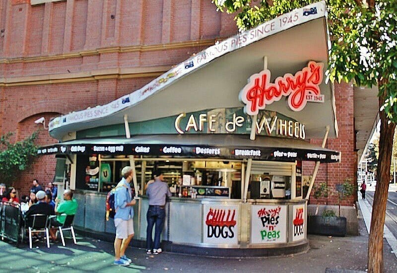 Harry’s Cafe De Wheels - Places to eat in Sydney