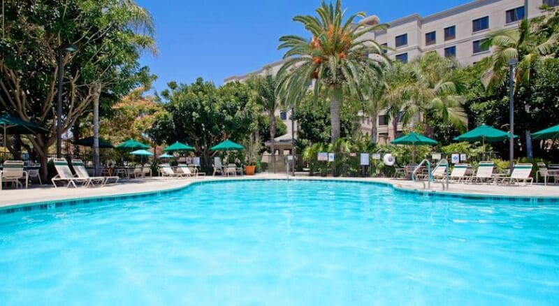 Staybridge Suites, Anaheim - one of the best 3 star hotels near Disneyland 