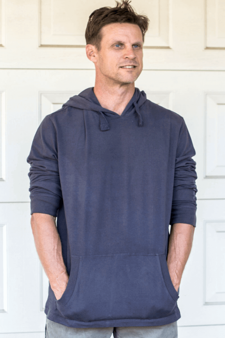 I'm a big fan of a comfy and casual pullover hoodie that can be dressy as well, and this Setu Hoodie made from 92% organic cotton can be worn almost anywhere. 