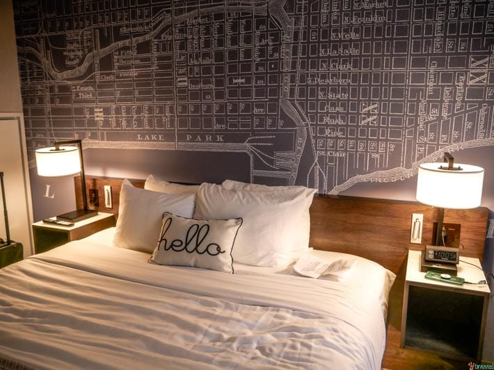 bed successful  hotel