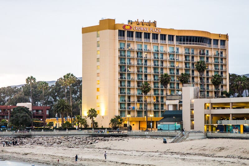  Crowne Plaza Ventura Beach Hotel, Ventura, California