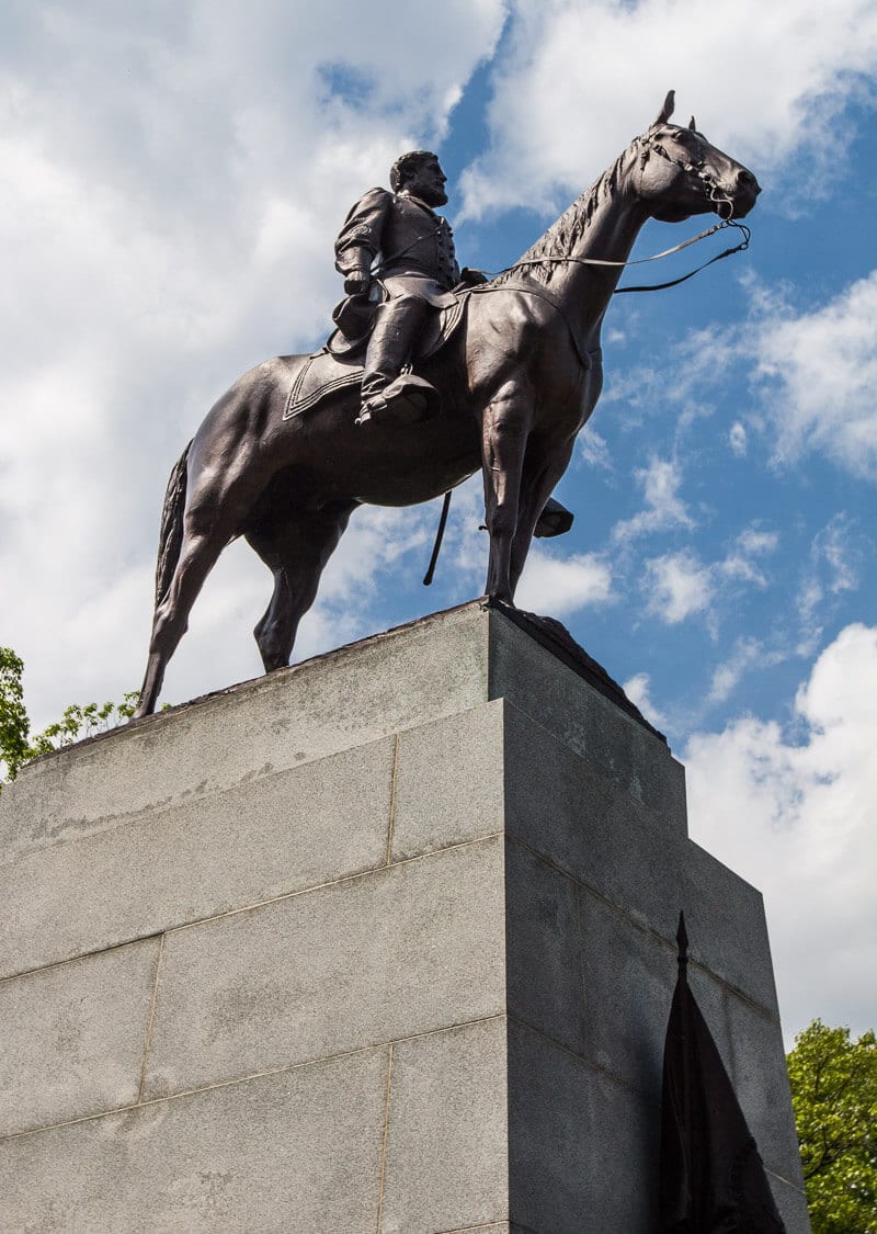Monument of man on horse  Gettysburg Battlefields tour
