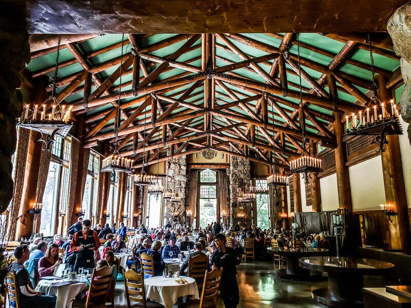 restaurant in a lodge