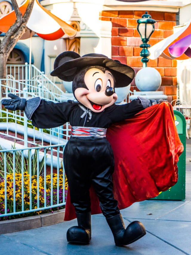 ULTIMATE GUIDE TO THE BEST TIME EVER AT THE DISNEYLAND HALLOWEEN PARTY! STORY