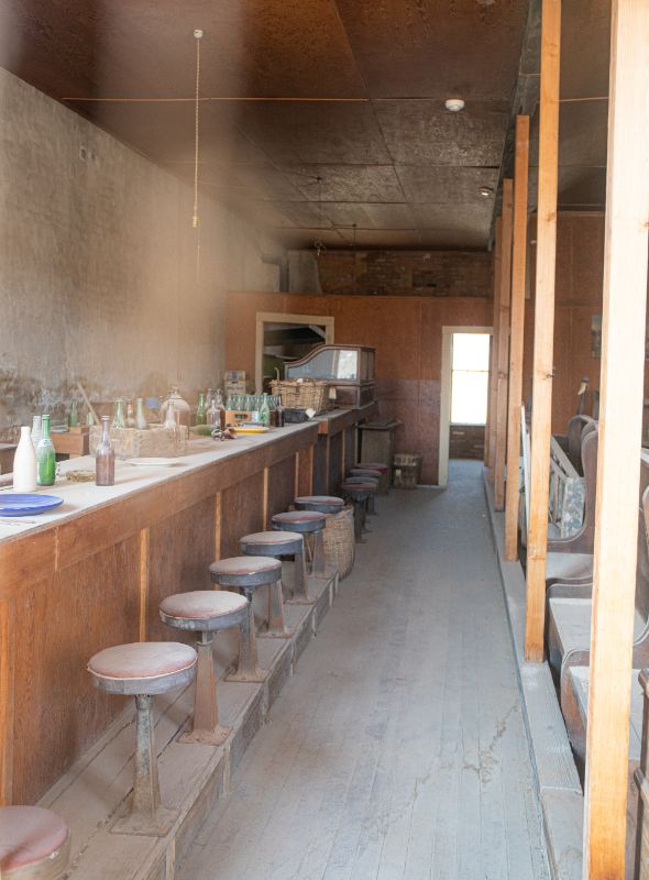 saloon bodie gold mining town