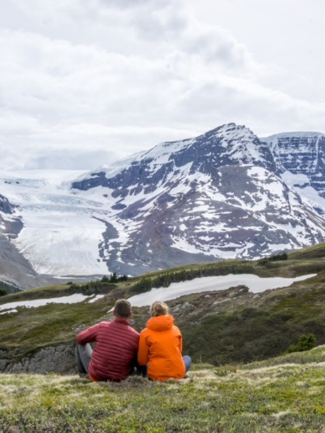 6 BEST HIKES IN THE CANADIAN ROCKIES STORY