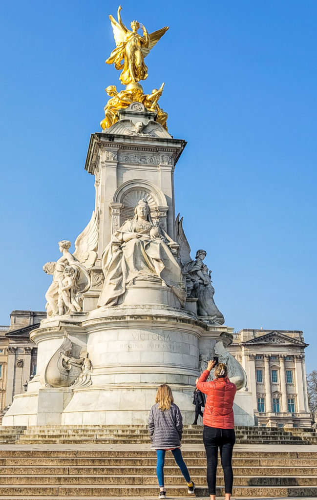 Queen Victoria Monument, London