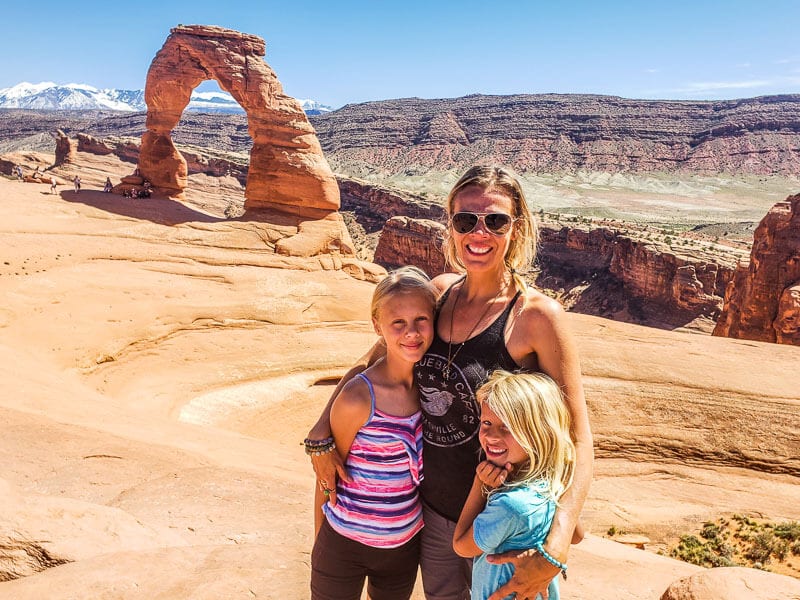 21 Easy Tips For Hiking with Kids (experienced family hikers)