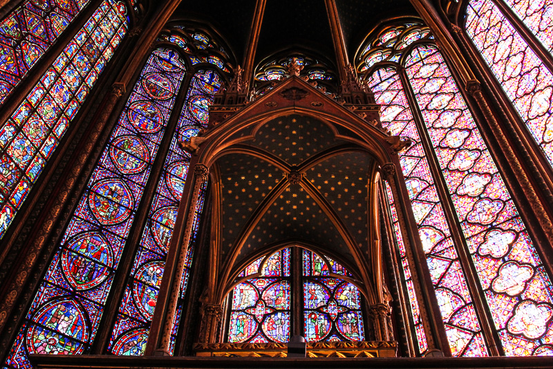 tained glass window in La Sainte-Chapelle in Paris, France