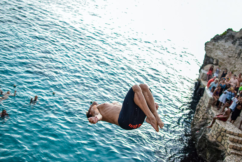 David Colturi Red bull cliff diver jumping off platform
