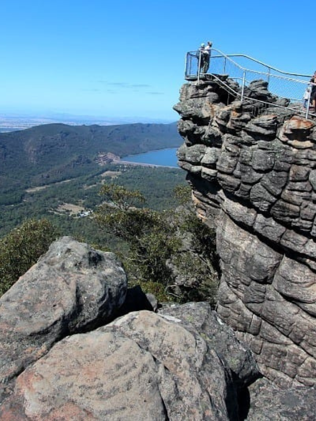 DEFINITIVE GUIDE TO HIKING THE PINNACLE GRAMPIANS NATIONAL PARK STORY