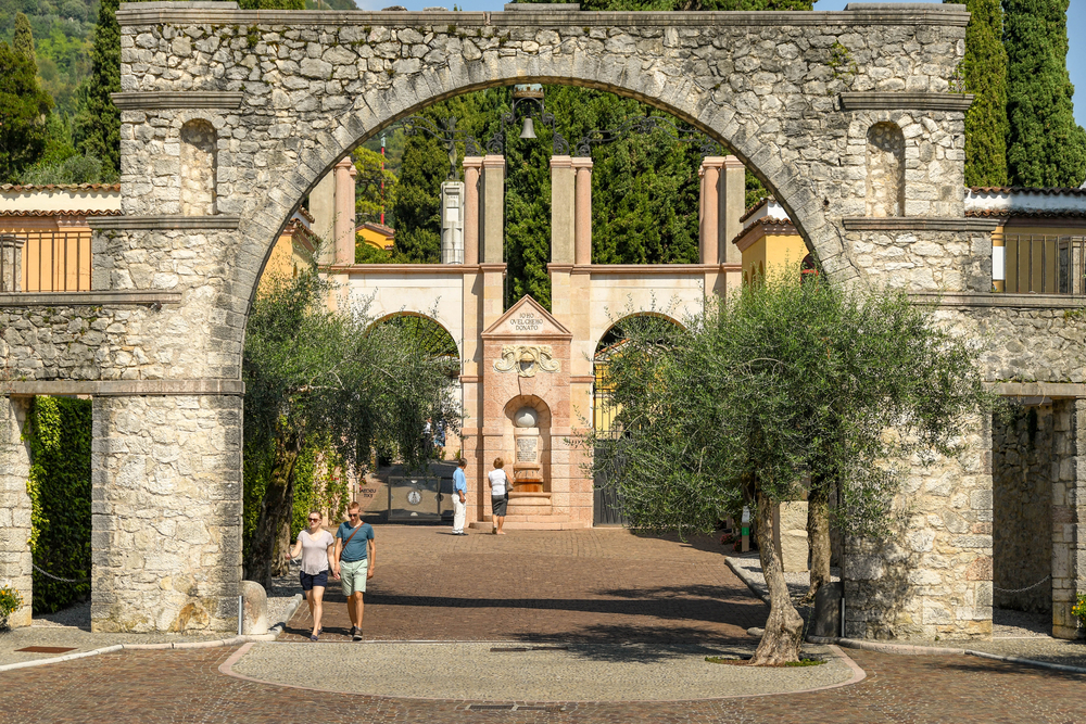 arched walkway of Vittoriale degli Italiani
