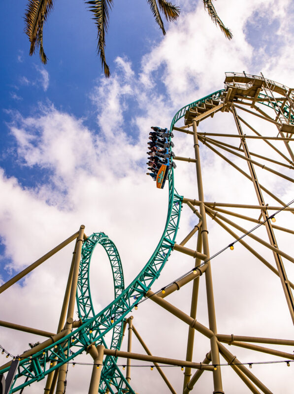Guide To Knott's Berry Farm: Best Rides + Top Tips! [2026 Update]