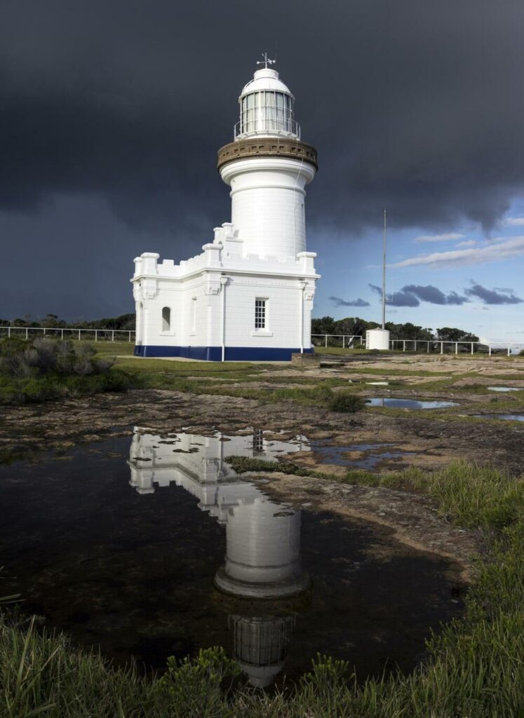 white Point Perpendicular Lighthouse
