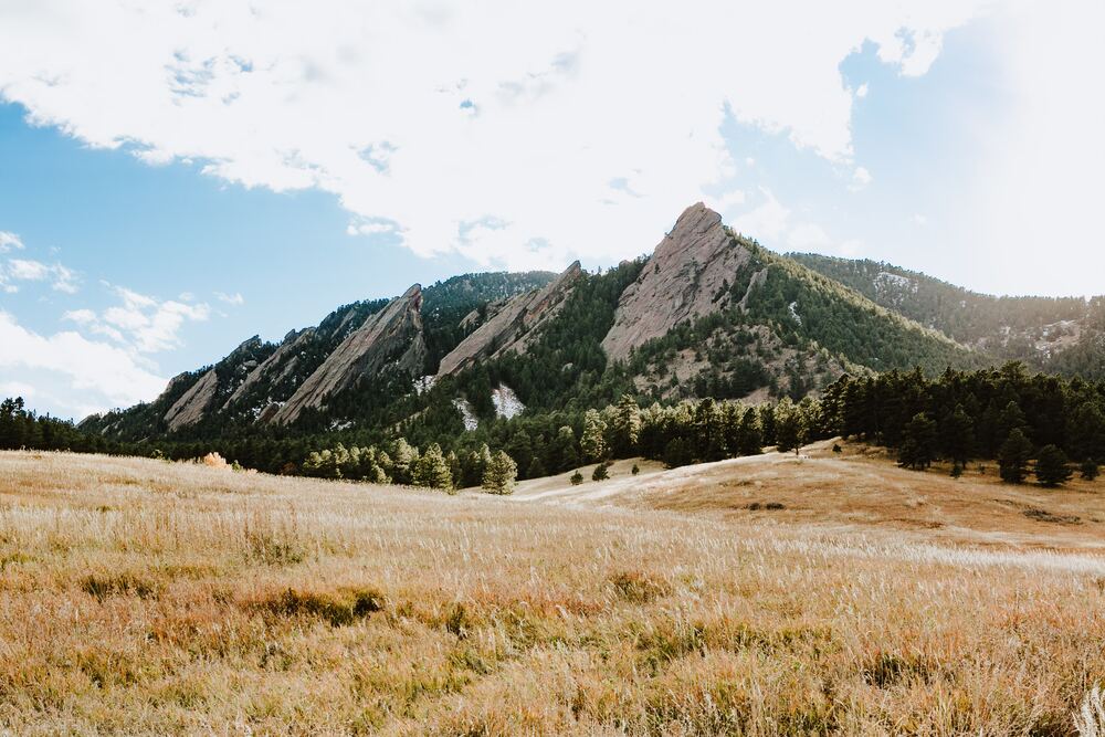 mountain peaks of Boulder colorado