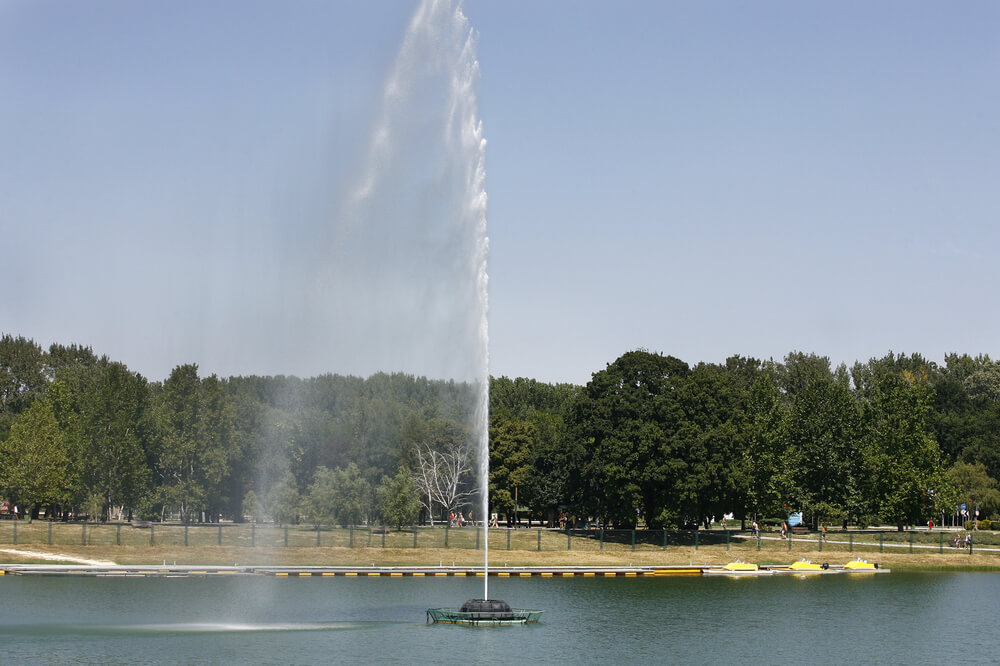 fountain in lake Ada Ciganlija
