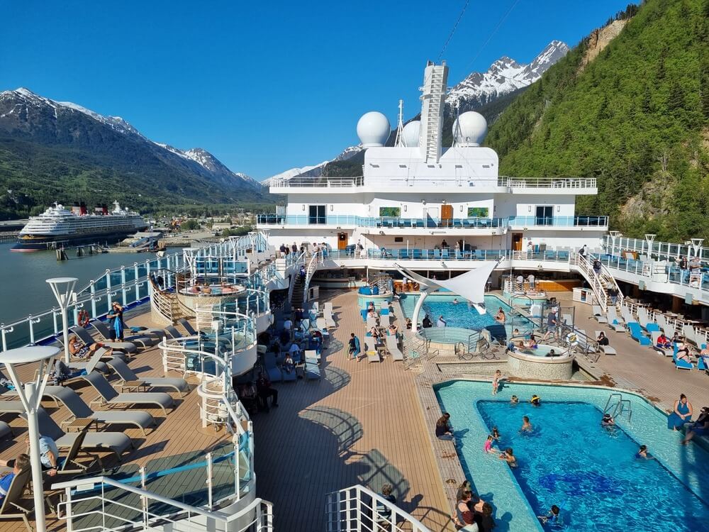 swimming pool on cruise ship