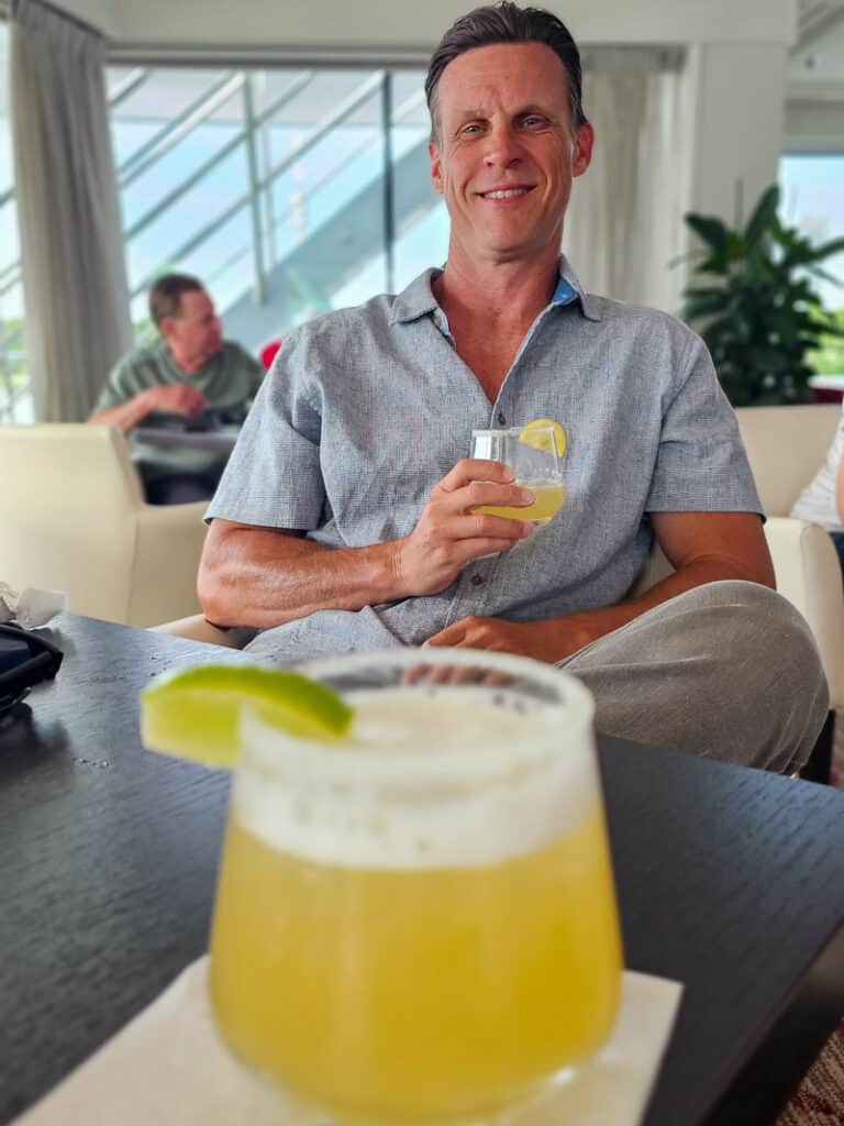 Man drinking a cocktails