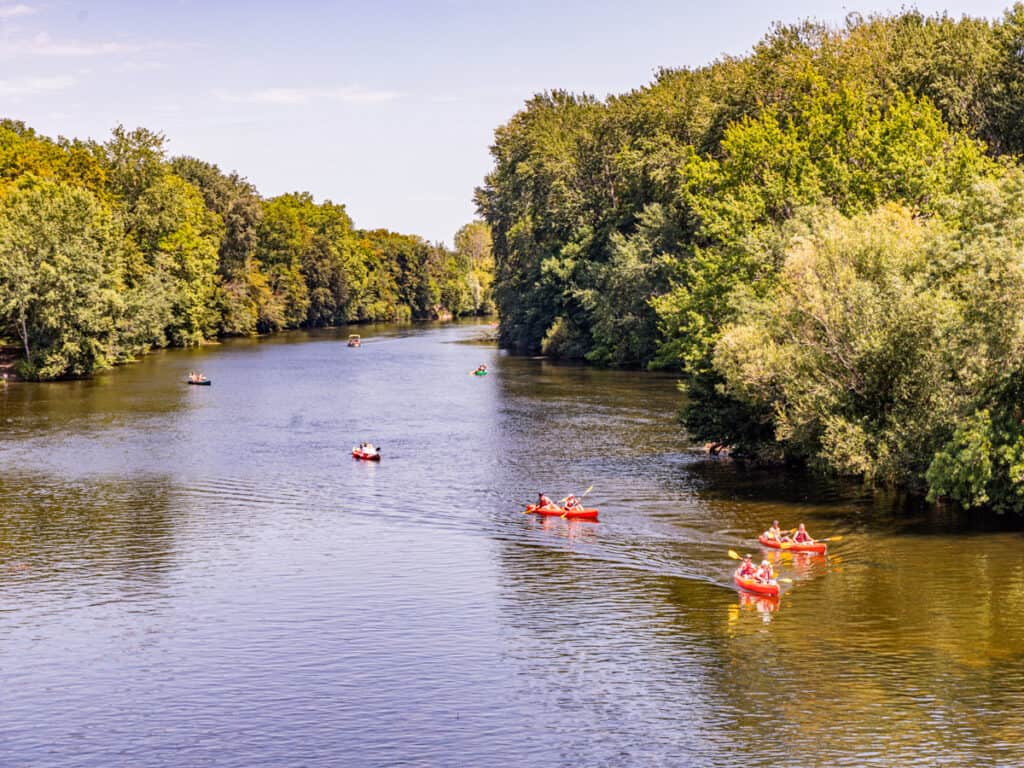 kayakers on cher river