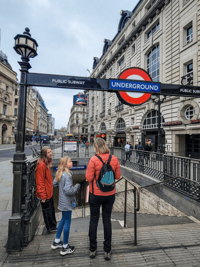 THE BEST UNDERGROUND LONDON TOURS STORY