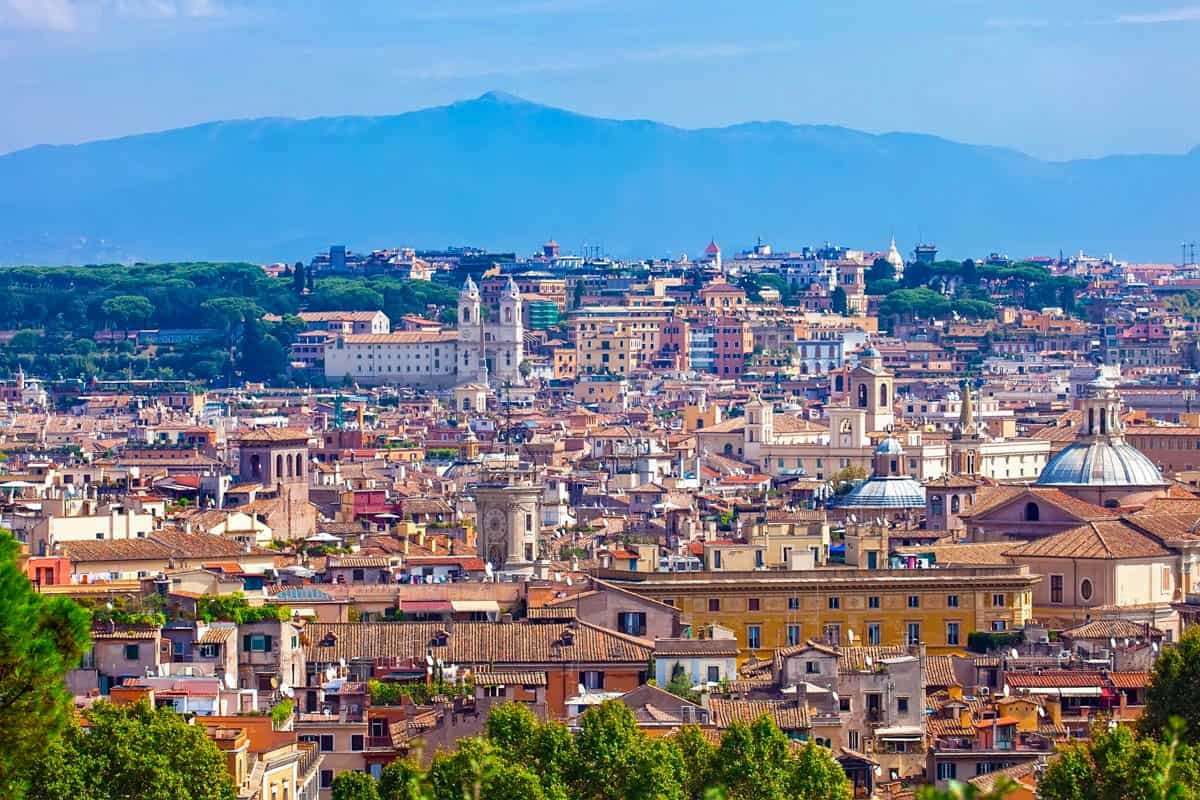 Guide To The Trastevere Neighborhood, Rome: Things To Do + Places To Eat!